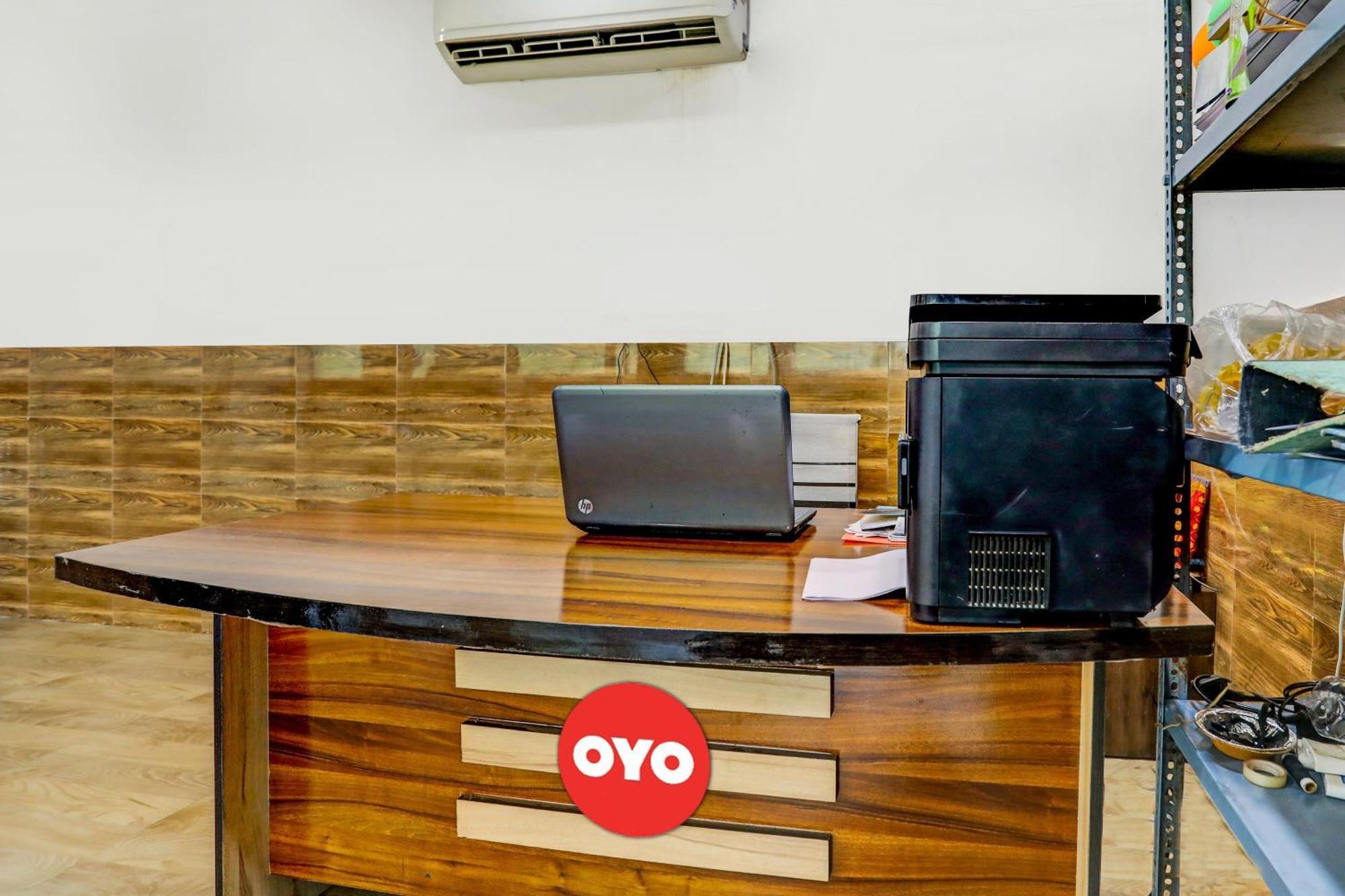 Hotel Oyo Flagship Vrindavan 3*