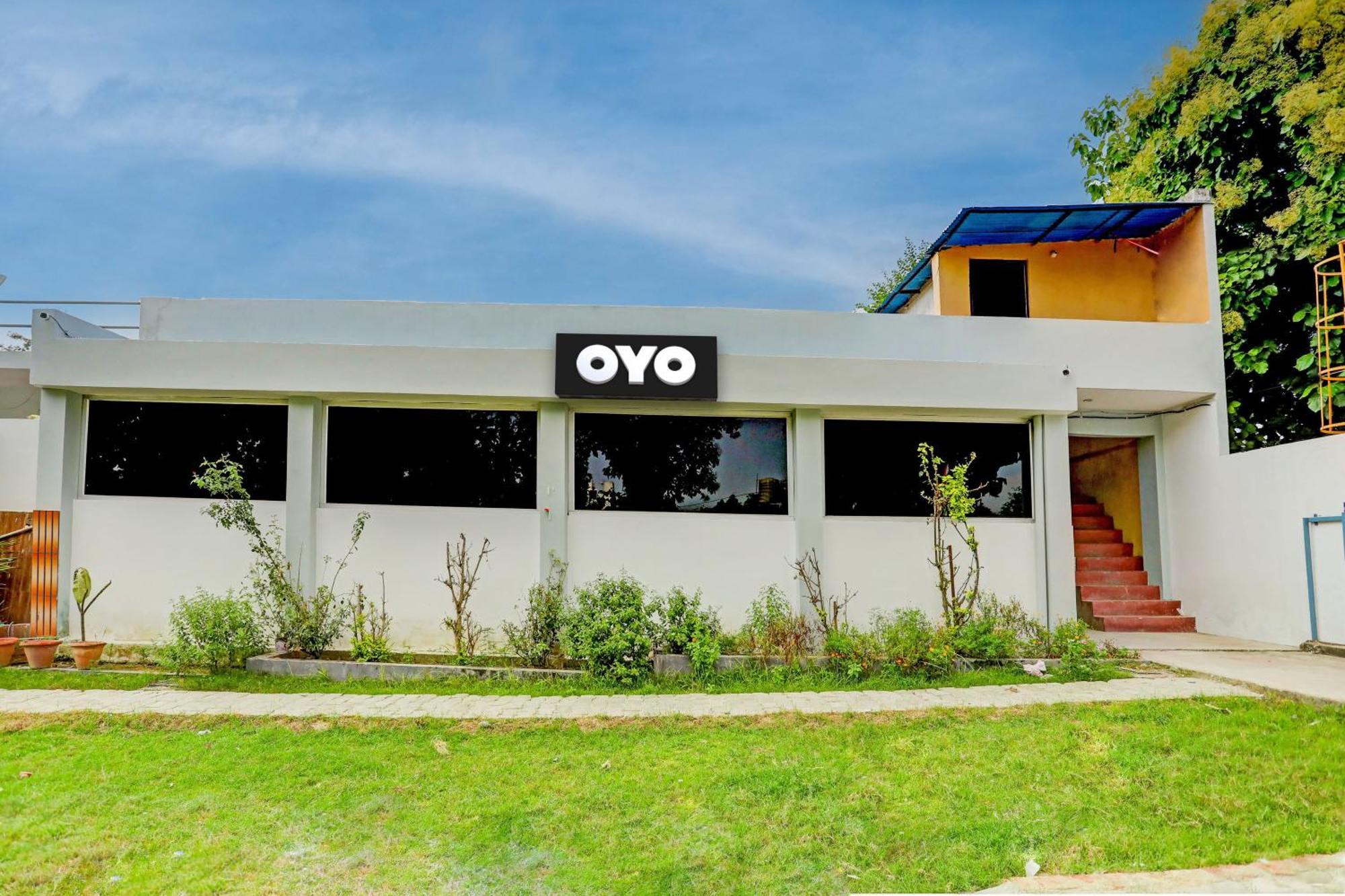 Hotel Oyo Flagship Vrindavan 3*